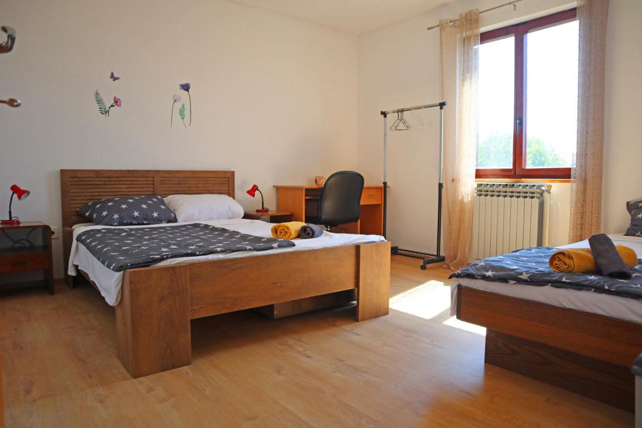 Apartman Slavko Apartment Tar-Vabriga Exterior photo